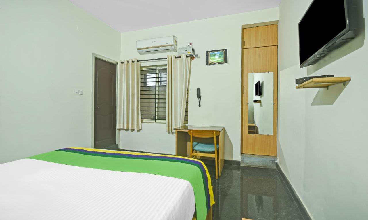 Treebo Trend Karan Residency Hotell Mysore Exteriör bild