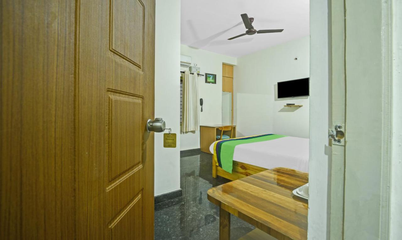 Treebo Trend Karan Residency Hotell Mysore Exteriör bild